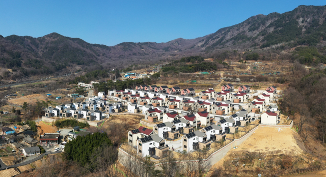 대구 달성군 유가읍 초곡리에 지은 프리미엄 브랜드 타운하우스 '태왕아너스 더힐' 전경. 태왕 제공