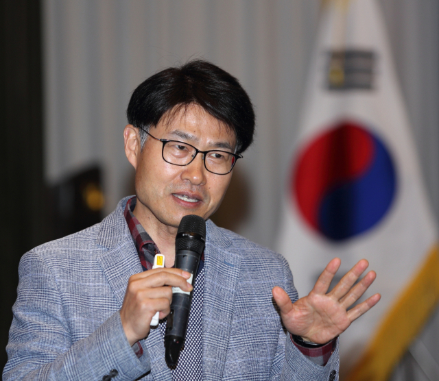 지난 1일 오후 대구그랜드호텔. 오동욱 대구정책연구원 사회문화연구실장이 