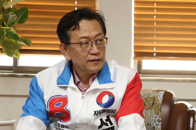 석동현 자유통일당 총괄선거대책위원장은 5일 매일신문사를 찾아 인터뷰에 응했다. 이민호 기자 lmh@imaeil.com
