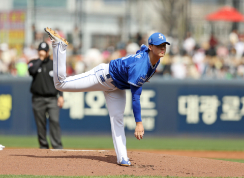 ' 전날 8연패 끊은 삼성 라이온즈, 신구 조화로 KIA에 2연승 성공