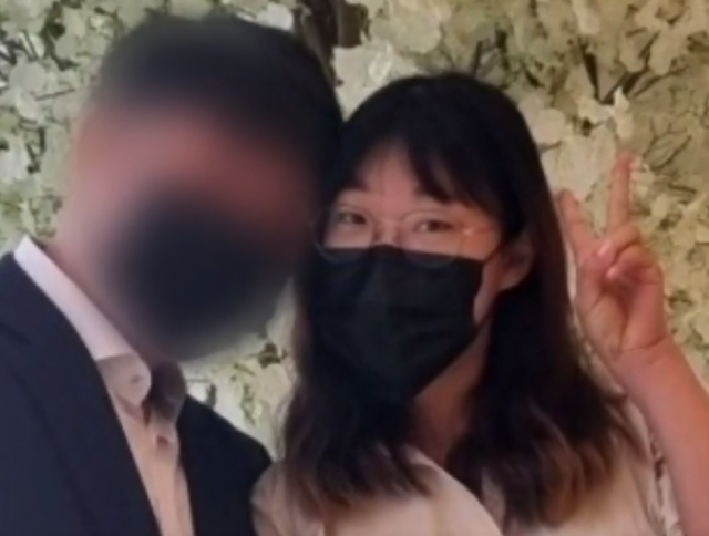 가해자와 숨진 피해자의 생전 모습. 앞서 유가족은 가해자의 엄벌을 촉구했다. JTBC 방송 캡처