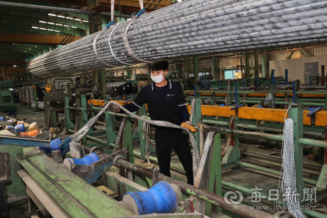 국내 거주 외국인 취업자 110만명…통계 작성 이래 최대