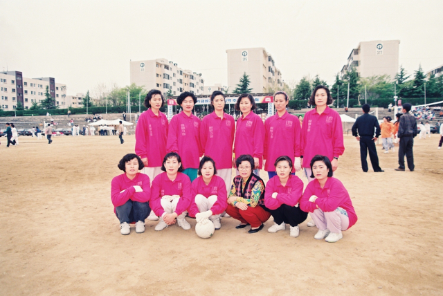 주부배구대회에 참가한 원평3동 선수들