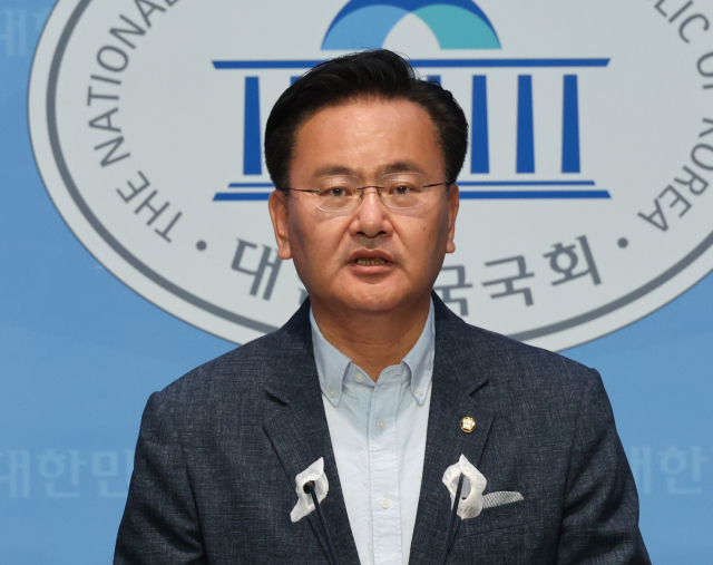 국민의힘 법제사법위원회 유상범 의원이 21일 국회에서 이화영 전 경기도 평화부지사 음주 진술회유 주장 관련 성명을 발표하고 있다. 연합뉴스