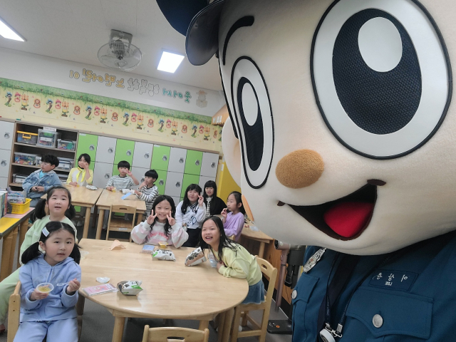 수성경찰서, 초등 저학년 늘봄학교 지원…맞춤형 학교폭력 예방교육 실시