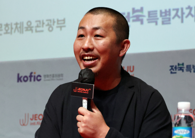 1일 오후 전북 전주시 완산구 전주디지털독립영화관에서 열린 제25회 전주국제영화제 개막작 