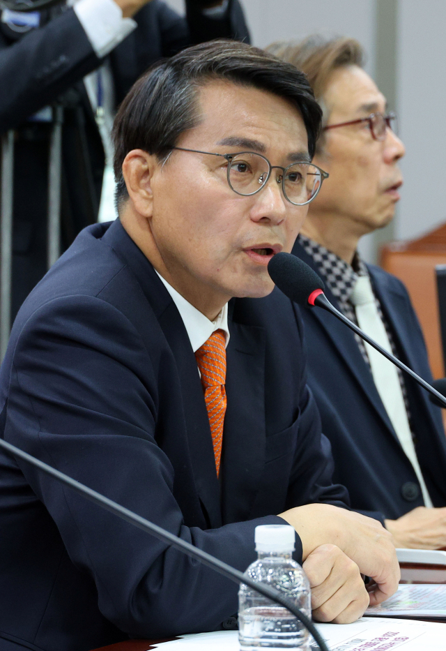 국민의힘 윤상현 의원이 22일 오전 국회의원회관에서 열린 