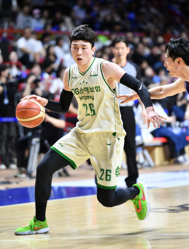 이번 시즌 종료 후 FA 시장에 나온 강상재. KBL 제공