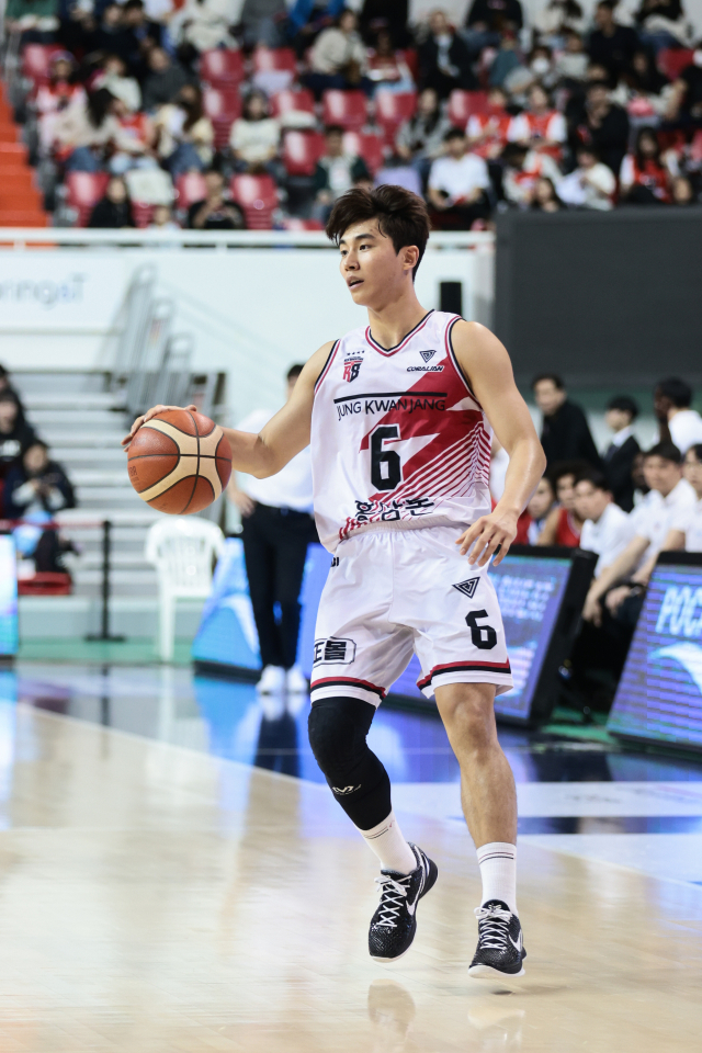 이번 시즌 종료 후 FA 시장에 나온 박지훈. KBL 제공