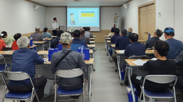 창녕경찰서, 5월 가정의 달 맞아 전동보장구 교통사고 예방을 위한 교통안전교육 실시