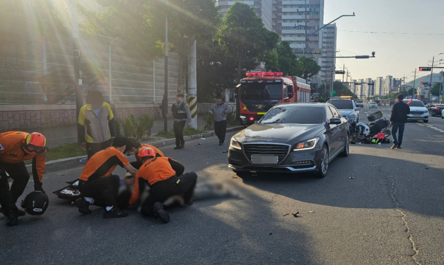 유턴하던 차량과 충돌…20대 오토바이 운전자 사망