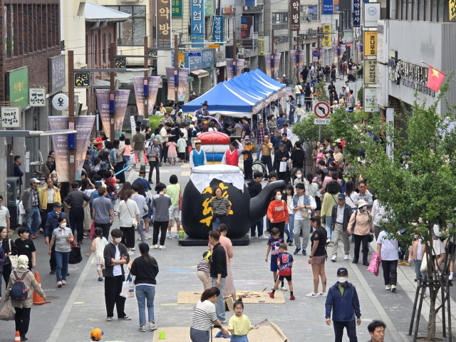 젊은이 잡은 '힙한 한방'…대구약령시 한방문화축제 5일간 13만여명 방문