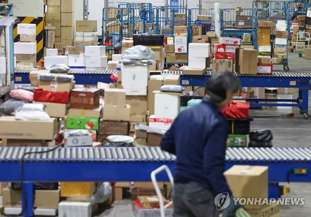 국토교통부는 전국 52개 시·군·구의 일부 지역을 물류 취약 지역으로 지정하는 내용을 담은 