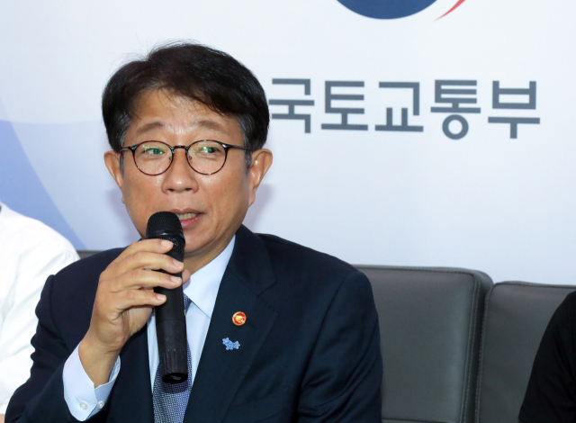 박상우 국토교통부 장관이 13일 오후 정부세종청사에서 출입 기자들과 