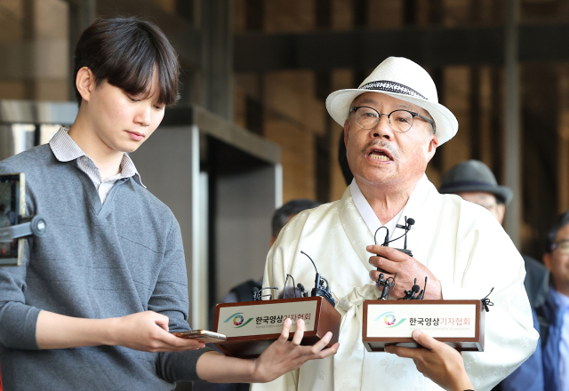 검찰, 김여사 ‘명품백 고발' 서울의소리 백은종 대표 조사