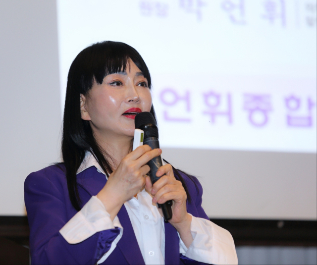 박언휘 내과의원 원장이 지난 27일 오후 대구 그랜드호텔에서 열린 매일 탑 리더스 아카데미에서 