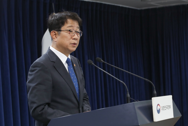 28일 국회에서 더불어민주당 주도로 전세사기피해자 지원 및 주거안정에 관한 특별법 개정안이 가결됐다. 이에 박상우 국토교통부 장관은 정부 서울청사에서 입장문 발표를 통해 대통령에게 재의요구안을 제안할 것이라고 밝혔다. 2024.5.28. 국토부 제공