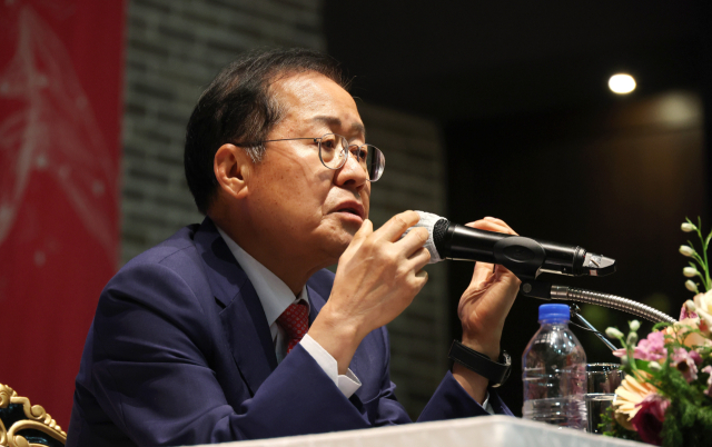 홍준표 대구시장이 29일 오후 서울 영등포구 공군호텔에서 열린 2024 새미준 정기세미나에서 