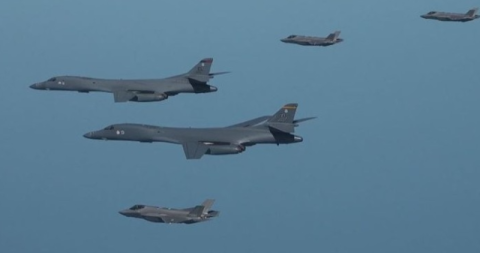 美 B-1B 전략폭격기 한반도 전개…한미 연합공중훈련