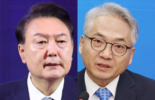 윤석열 대통령, 박선원 더불어민주당 국회의원. 연합뉴스