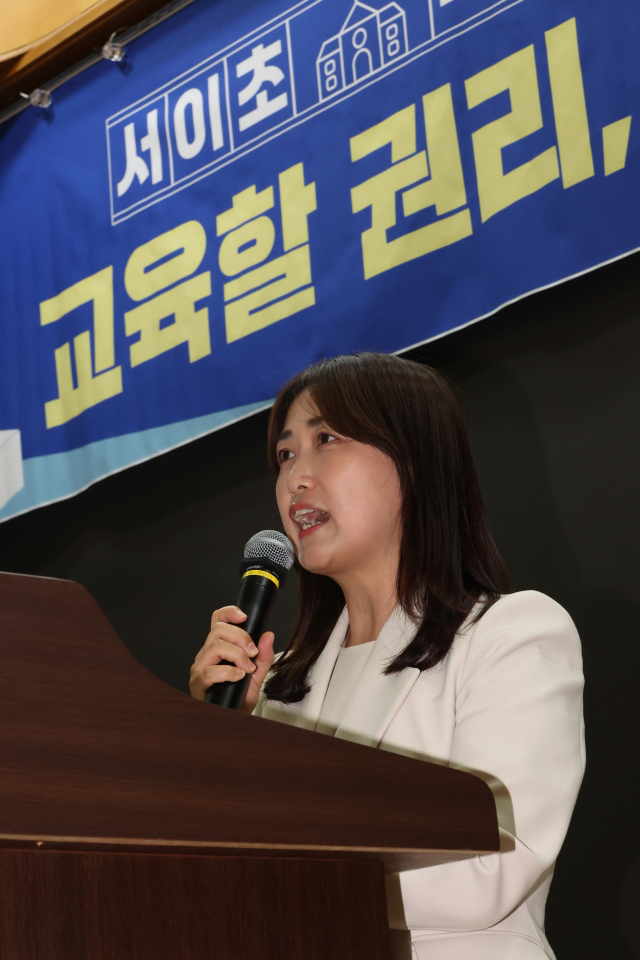 교사 출신 정치인인 더불어민주당 백승아 당선인이 스승의날을 하루 앞뒀던 지난 5월 14일 오후 국회 의원회관에서