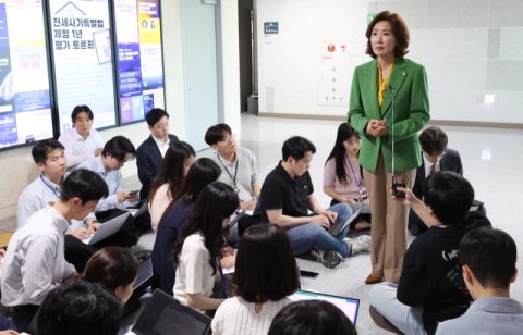 한동훈 전당대회 출마 움직임에…나경원도 출마 채비