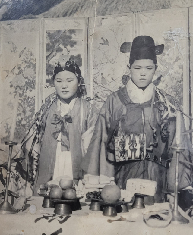 70년전 결혼 사진. 아버지 고(故) 임용표 씨, 어머니 고(故) 김옥만 씨. 임창아 씨 제공