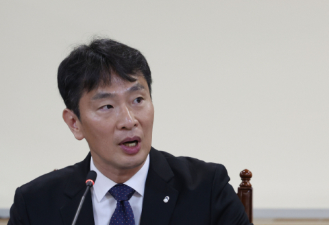이복현, 은행장들 만나 불완전판매·내부통제 부실 질타