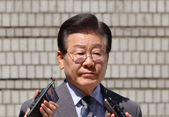 더불어민주당 이재명 대표가 지난 21일 오전 서울 서초구 서울중앙지법에서 열린 