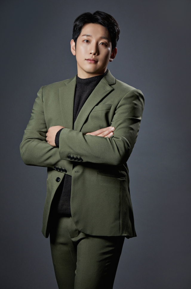 가수 이찬성 씨. 마엔터 제공