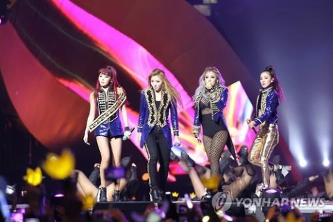 걸그룹 투애니원. CJ ENM 제공