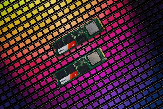 SK하이닉스가 온디바이스 인공지능(AI) PC에 탑재되는 업계 최고 성능의 SSD 제품인 