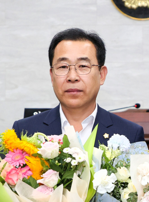 경북 울릉군의회 후반기 의장 이상식, 부의장 한종인 선출