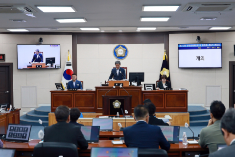창녕군의회, 후반기 의장단에 신임 홍성두 의장 및 노영도 부의장 선출