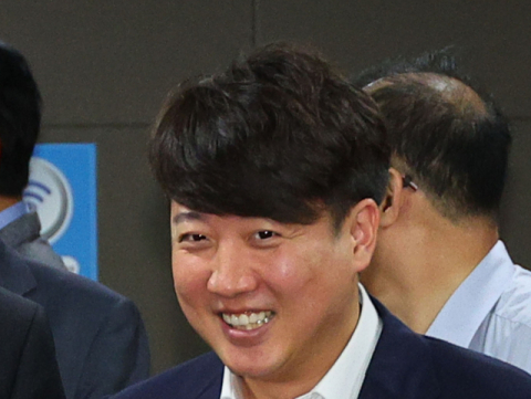 검찰, '성접대 의혹' 이준석 무고 사건 '증거불충분' 결정