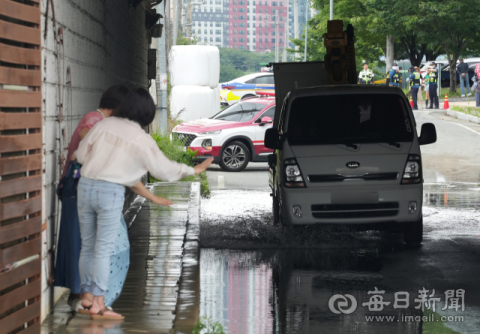 [침수(沈水)] 폭우 속 운전자 행동대피요령은?