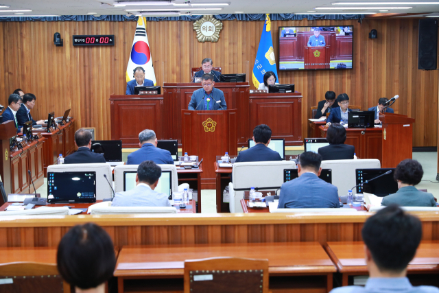 울진군의회 임시회 개회. 울진군의회 제공
