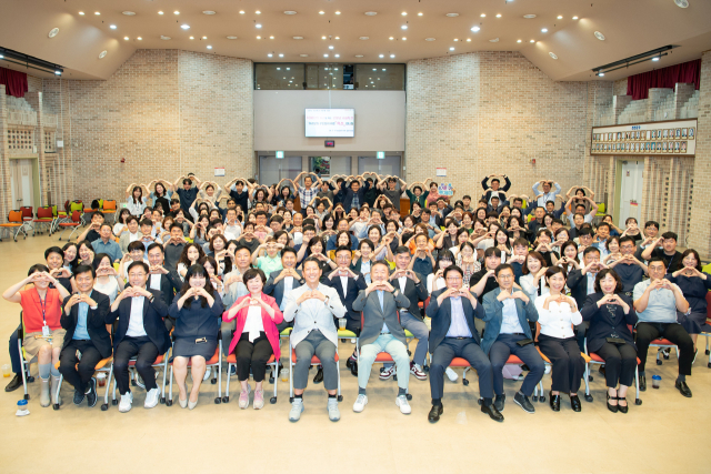 경북 구미시가 지난 2022년부터 진행 중인 굿모닝 수요특강이 7월 17일자로 100회를 맞이했다. 구미시 제공