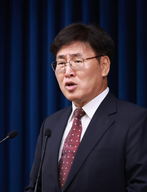 유상임 신임 과학기술정보통신부 장관 후보자가 18일 서울 용산 대통령실 청사에서 열린 인사브리핑에 참석해 소감을 말하고 있다. 연합뉴스