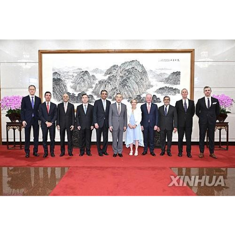 왕이 외교부장 “中-美 관계에 인류의 미래와 운명 달려 있어”