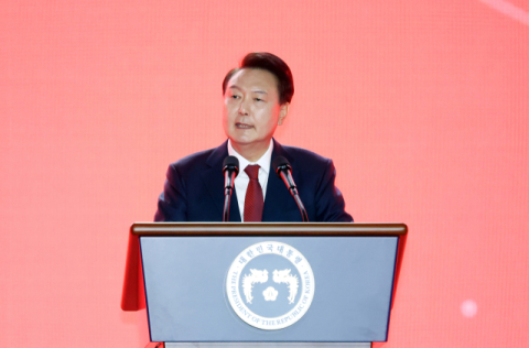 윤 대통령 “전대, 단결과 통합의 새 역사”