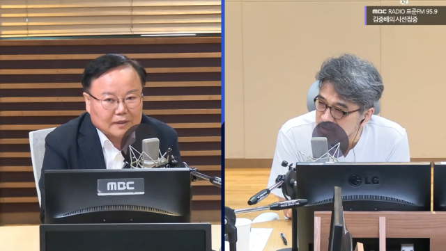 김재원 국민의힘 최고위원(왼쪽)은 13일 MBC 라디오에 출연해 정점식 정책위의장 교체 등 새 지도부를 둘러싼 논란에 대해 얘기했다. MBC라디오 유튜브.