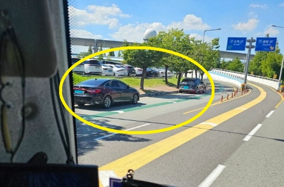 지난 31일 온라인 커뮤니티들에는 