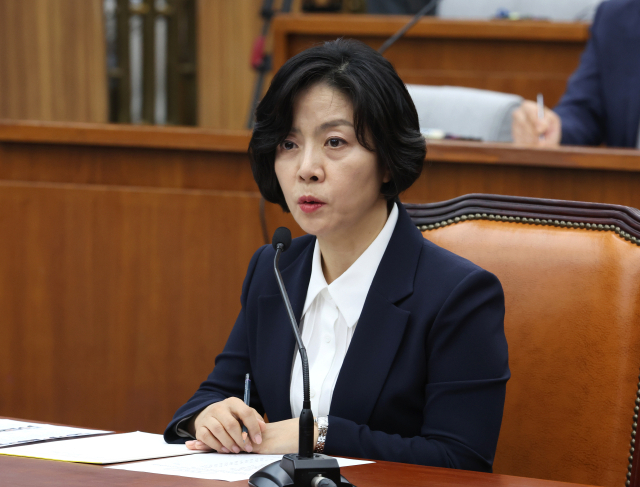이숙연 대법관 후보자가 지난달 25일 오전 국회에서 열린 국회인사청문특별위원회 인사청문회에서 위원 질의에 답변하고 있다. 연합뉴스