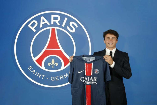 PSG에 입단한 네메스. PSG 홈페이지 캡처
