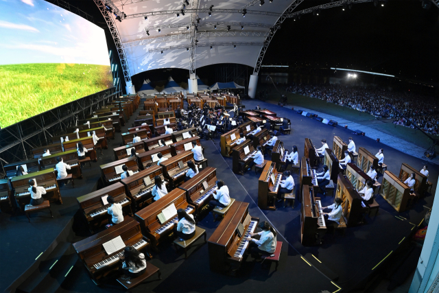 대구 달성군의 대표 문화예술 축제인 달성 100대 피아노 콘서트 모습. 달성군 제공.