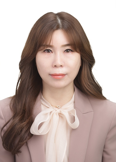 아들명의 업체 설립해 구청과 수의계약…전 대구 중구의장 징역형