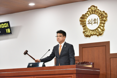 나영민 김천시의회 의장 