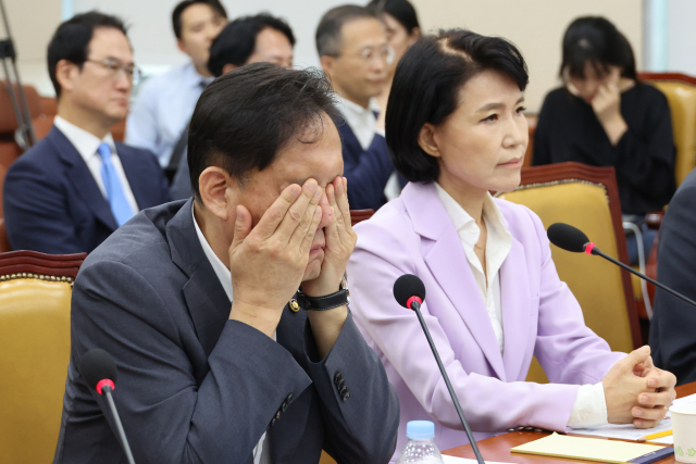 김태규 방송통신위원장 직무대행이 14일 오후 국회에서 열린 과학기술정보방송통신위원회의