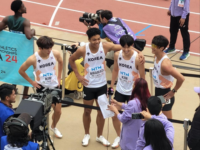 1년 만에 한국기록 갈아치운 U-20 한국 육상 남자 계주팀. 대한육상경기연맹 제공